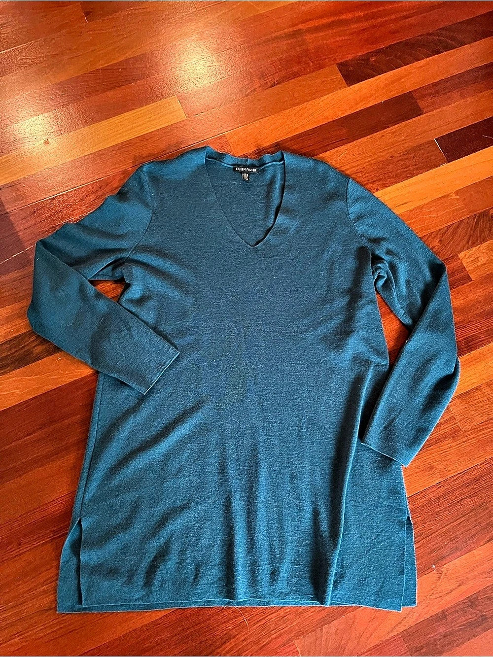 Eileen Fisher Merino Wool V-Neck Sweater in Blue Sz Medium